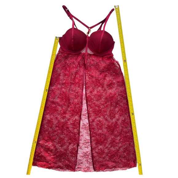 Victoria’s Secret Red Lace Long Teddy Front Slit 36C With Golden Chain Detail - Picture 3 of 11